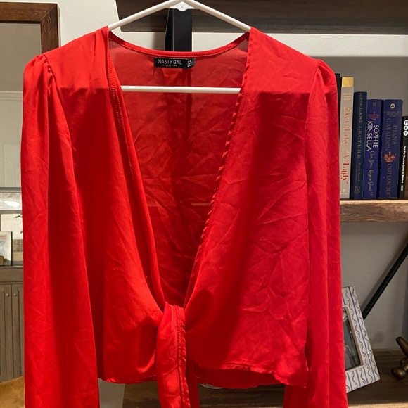 Nasty Gal | Front Tie Red Long Sleeve Shirt - Picture 5 of 7